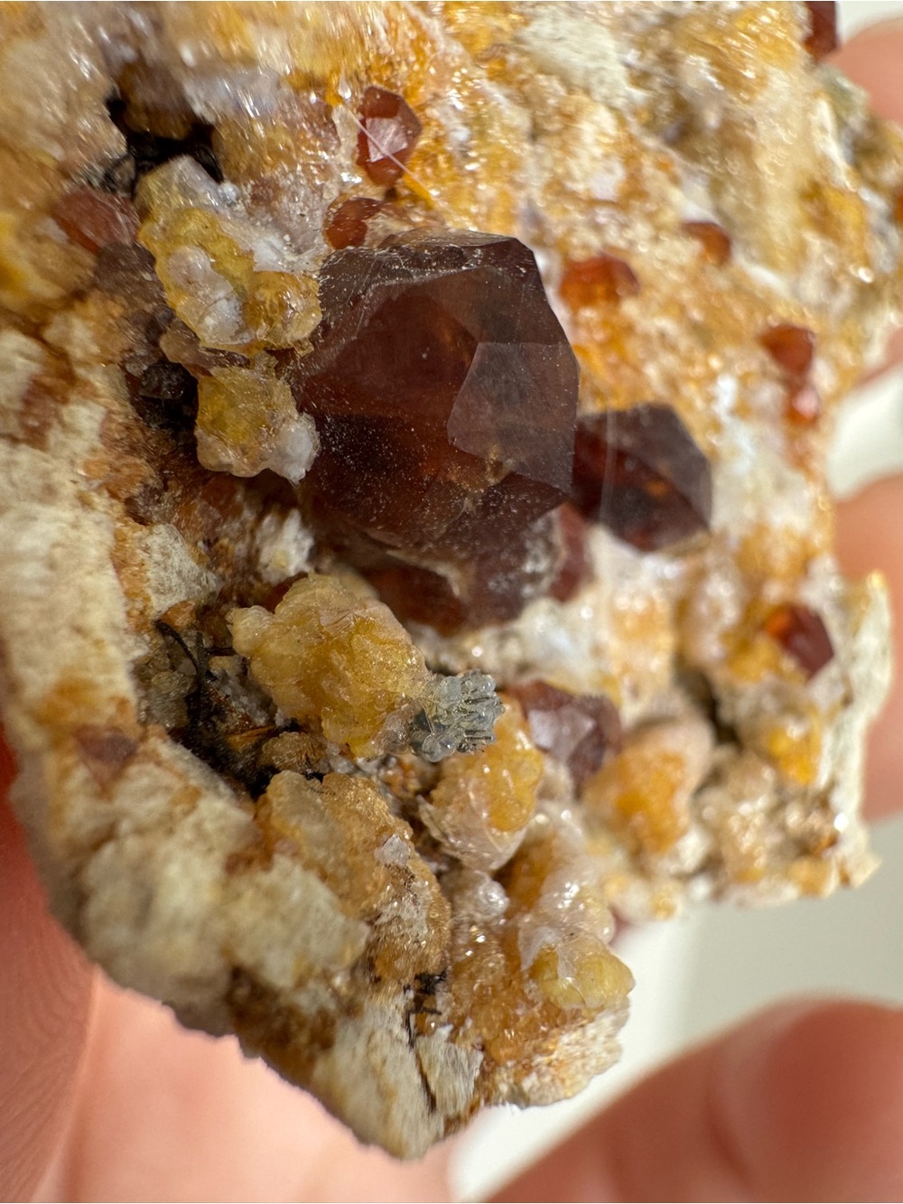 Garnet - Picture 3 of 3